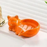 savon présenté dans un porte savon animal